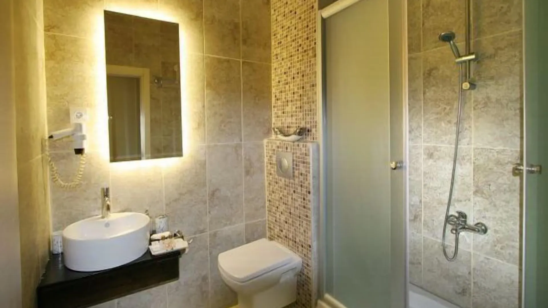 Maya Hotel Istanbul 3*,
